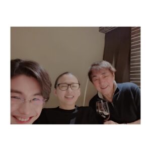 Yasuko Matsuyuki Instagram - .
エノケン大千穐楽
沢山のご来場ありがとうございました
後ほど..思い出を書きますね...
#エノケン
#家族写真