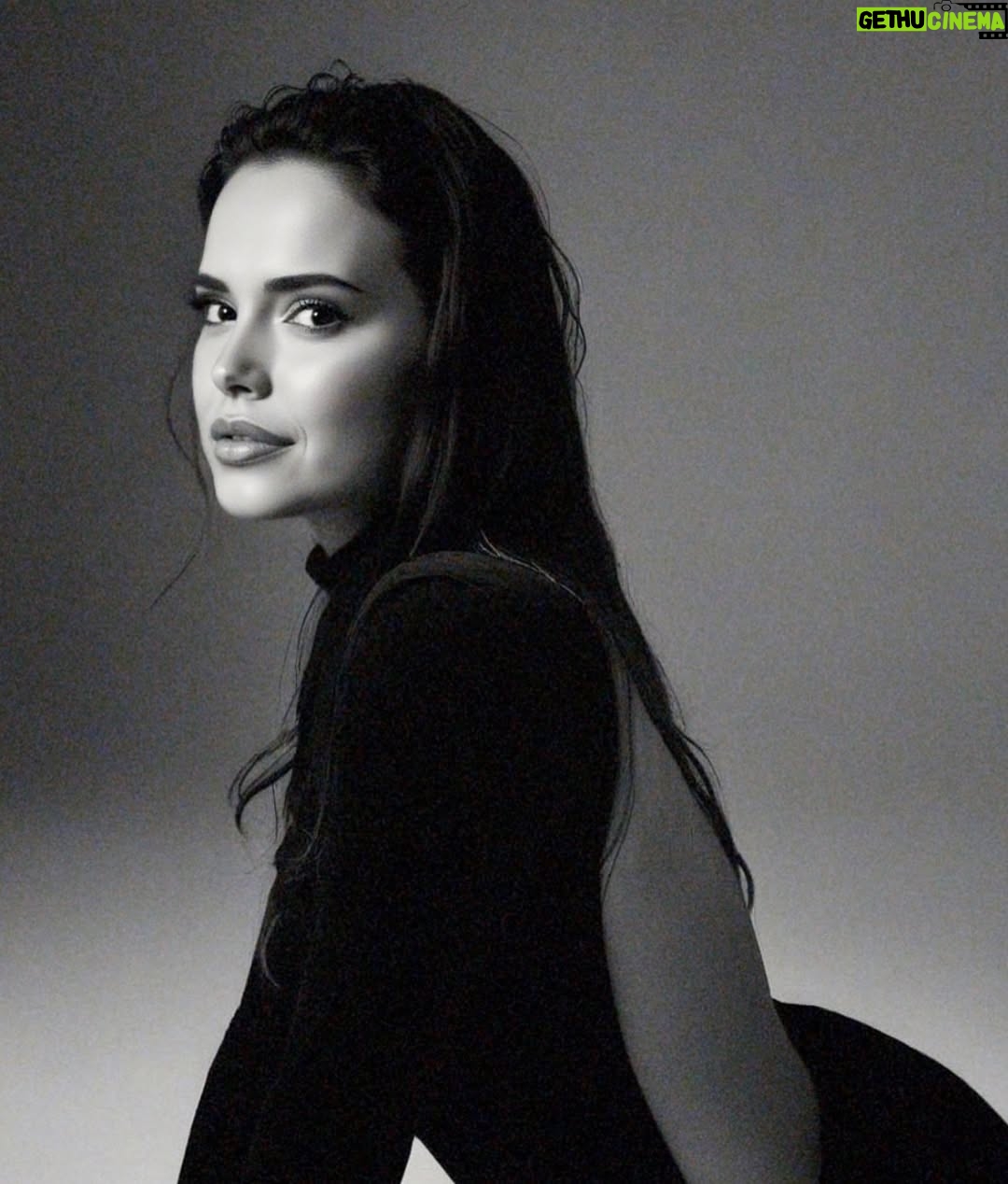 Yeliz Şar - 3 Likes - 😍😝