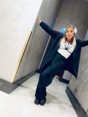 Yonca Evcimik Instagram - Dün geceden Antalya sahne öncesi 🍀