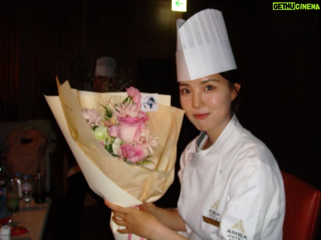 Yoon Seo-ah - 170.1K Likes - 그리고 순금이 (aka. 24k) 🏅🥇🏆💛👩🏻‍🍳
