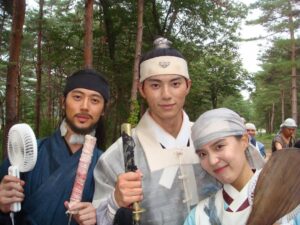 Yoon Seo-ah Instagram - 아가씨와 전하를 지켜라!!!!! 🥊⚔️🤼‍♀️🏃‍♀️‍➡️🏃‍➡️⚔️🥊