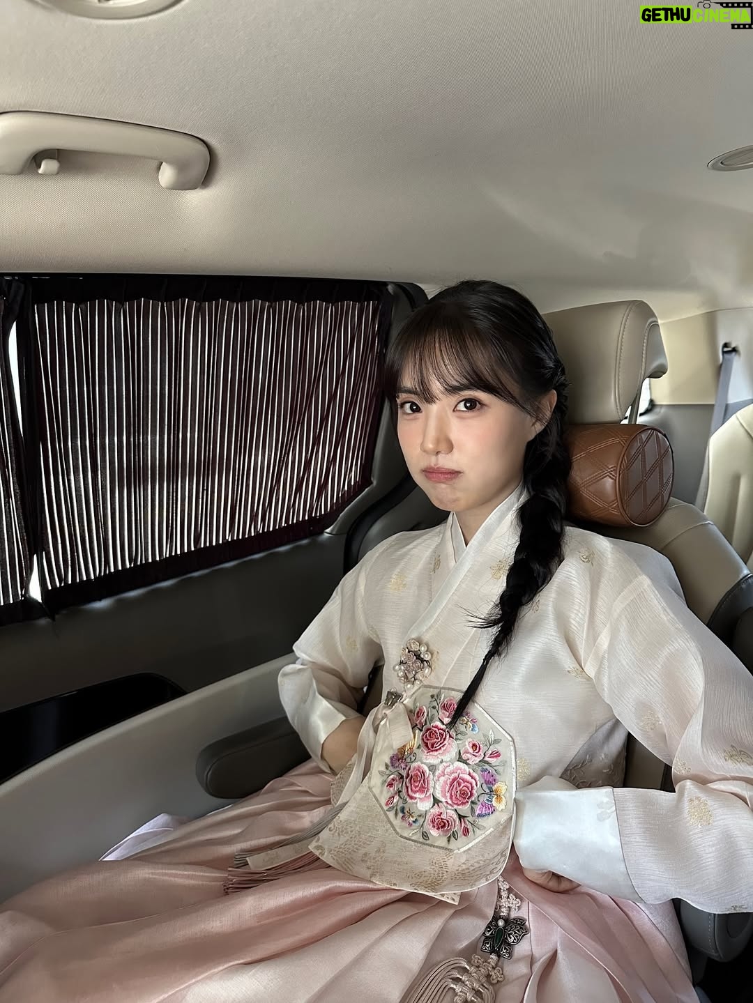 Yoon Seo-ah - 72.6K Likes - 🌕🐰🌾💛🙏