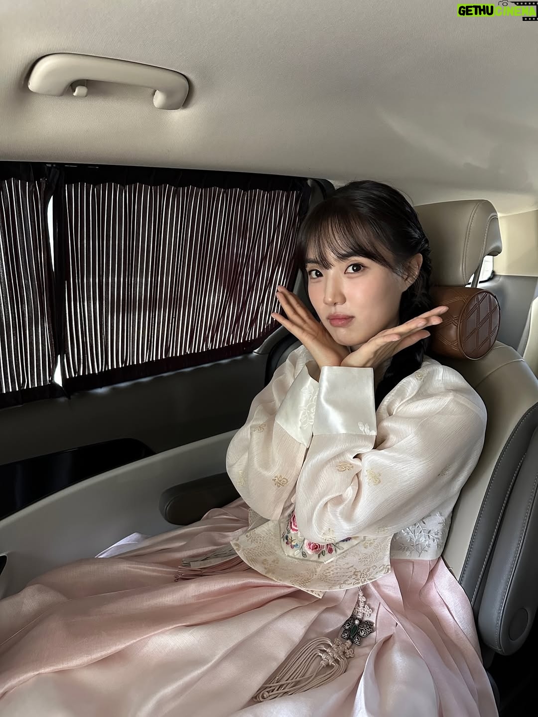 Yoon Seo-ah - 72.6K Likes - 🌕🐰🌾💛🙏