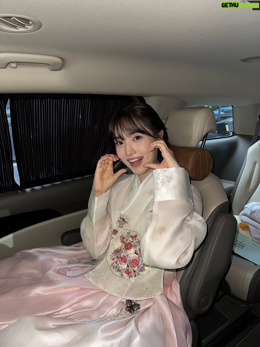 Yoon Seo-ah - 72.6K Likes - 🌕🐰🌾💛🙏