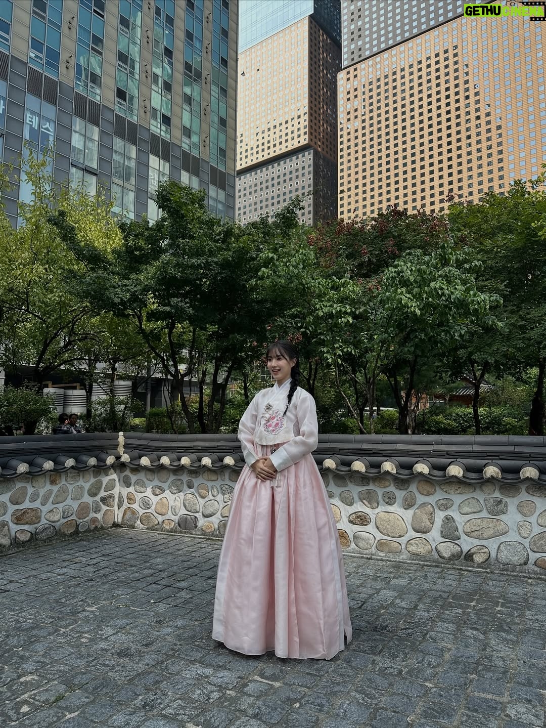 Yoon Seo-ah - 72.6K Likes - 🌕🐰🌾💛🙏