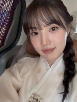 Yoon Seo-ah Instagram - 🌕🐰🌾💛🙏
