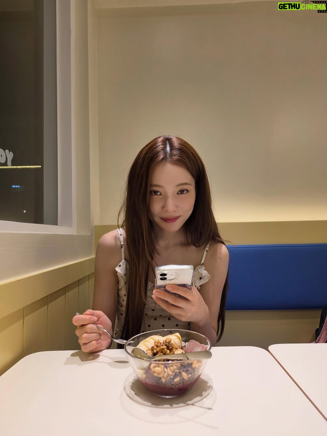 Yoon So-hee - 13.9K Likes - 🍧