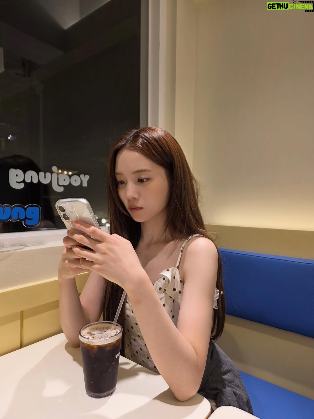 Yoon So-hee - 13.9K Likes - 🍧