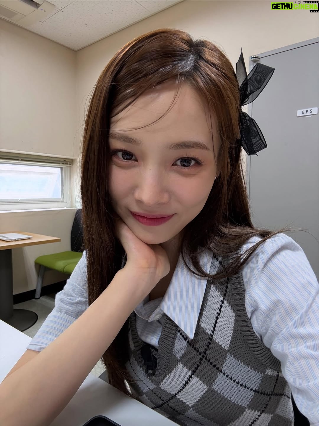 Yoon So-hee - 16K Likes - 오늘 밤 tvn 벌거벗은 세계사📚