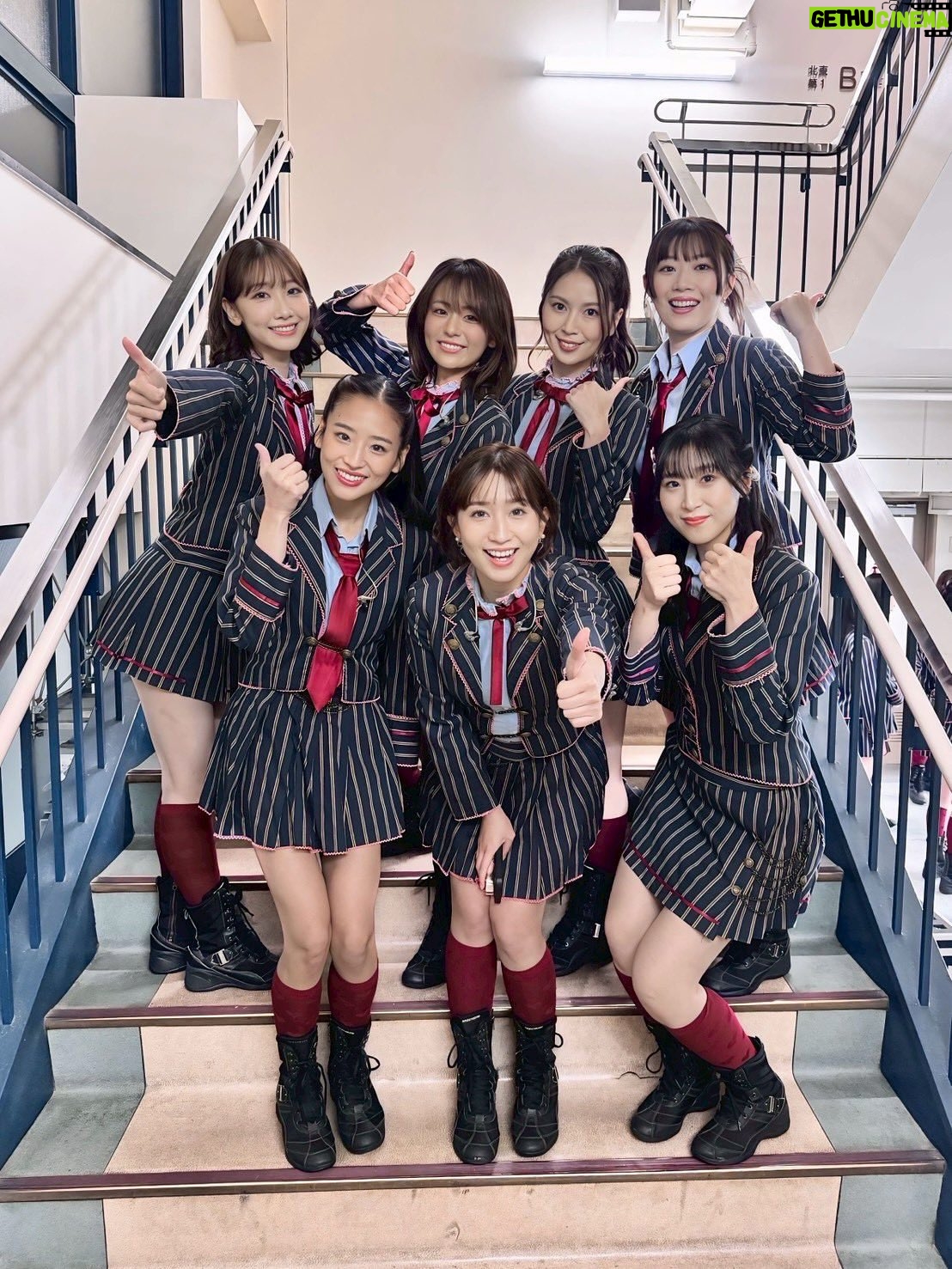 Yuki Kashiwagi - 52.9K Likes - ✩┈┈∘*┈୨୧┈*∘┈┈✩

いまだに武道館コンサートの余韻が抜けないのは
私だけでしょうか.....

こんなこともうないかもしれないと思って
勇気を出して優子ちゃんと撮ってもらいました！！

「もう一生会わないかもしれないしね😏」と言われて
年末にも会えるからそんなことないのに
その一言からめっちゃ優子ちゃんを浴びた感じがして
嬉しかったです！！なんでもエモく感じる病！！