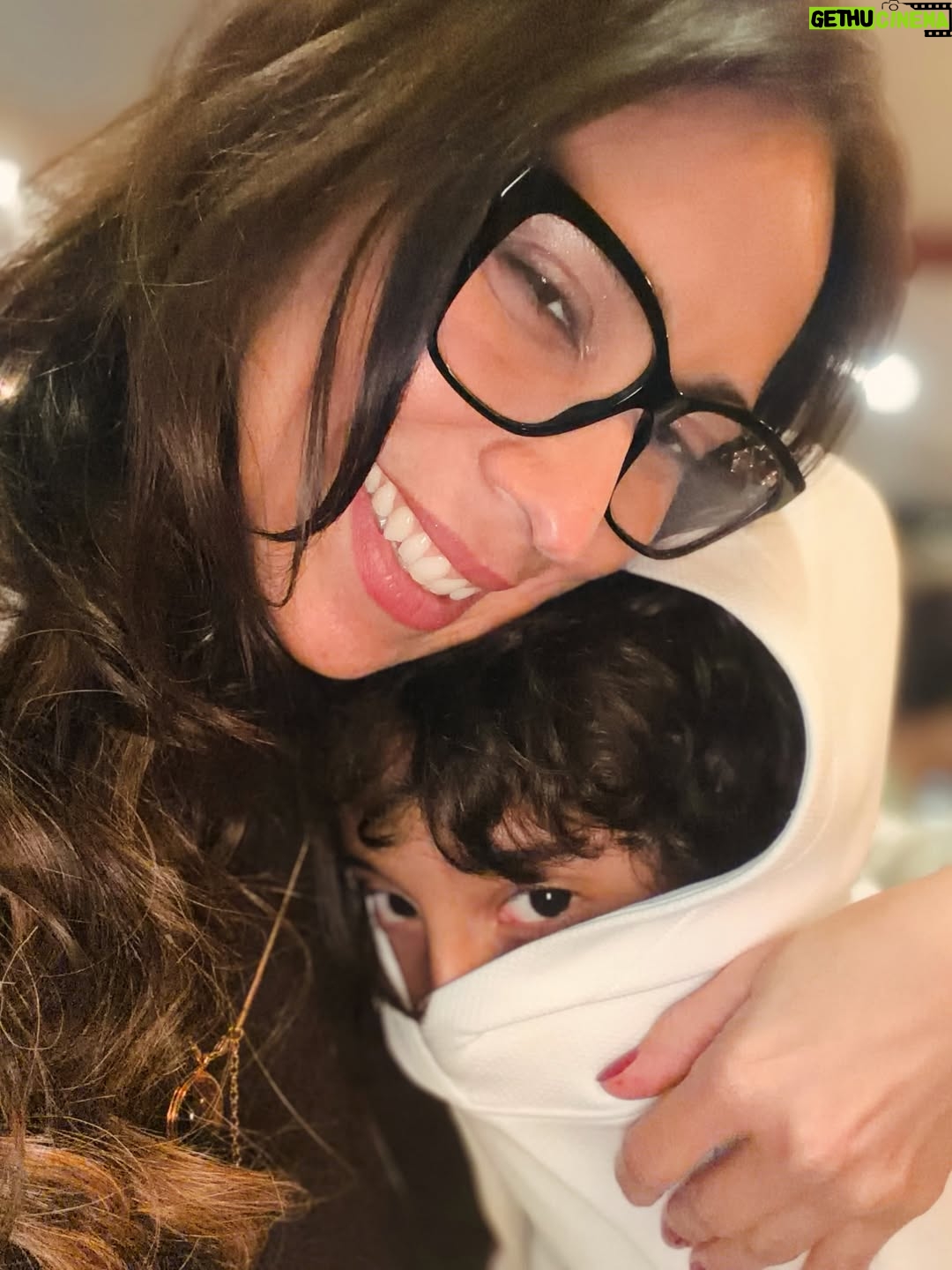 Yuliet Cruz - 6.8K Likes - Cuando por fin convences al adolescente de que enseñe la cara en foto y el chiquito la esconde 🙄
