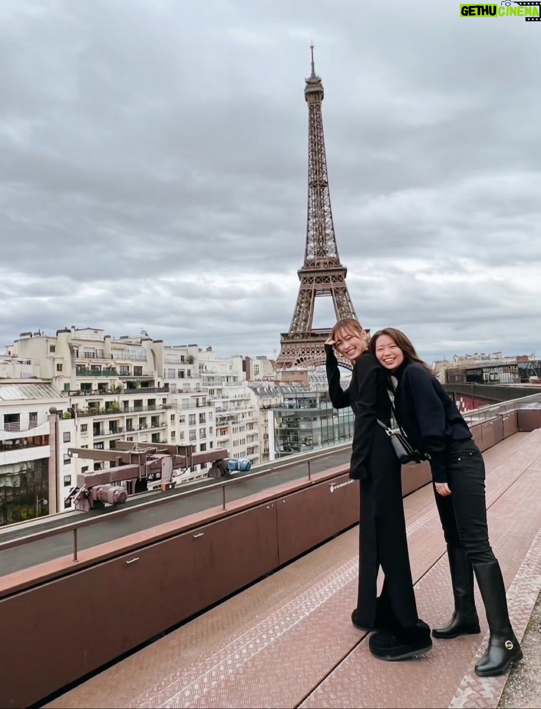 Yuno Ohara - 36.5K Likes - 🗼🇫🇷🎨🥐
ㅤㅤㅤㅤㅤㅤㅤㅤㅤㅤㅤㅤㅤ
少し前のパリ旅行の思い出たち♡
沢山笑って、食べて、観光して。
心が満たされた時間でした☺︎
はるちゃんいつもありがとう！✨