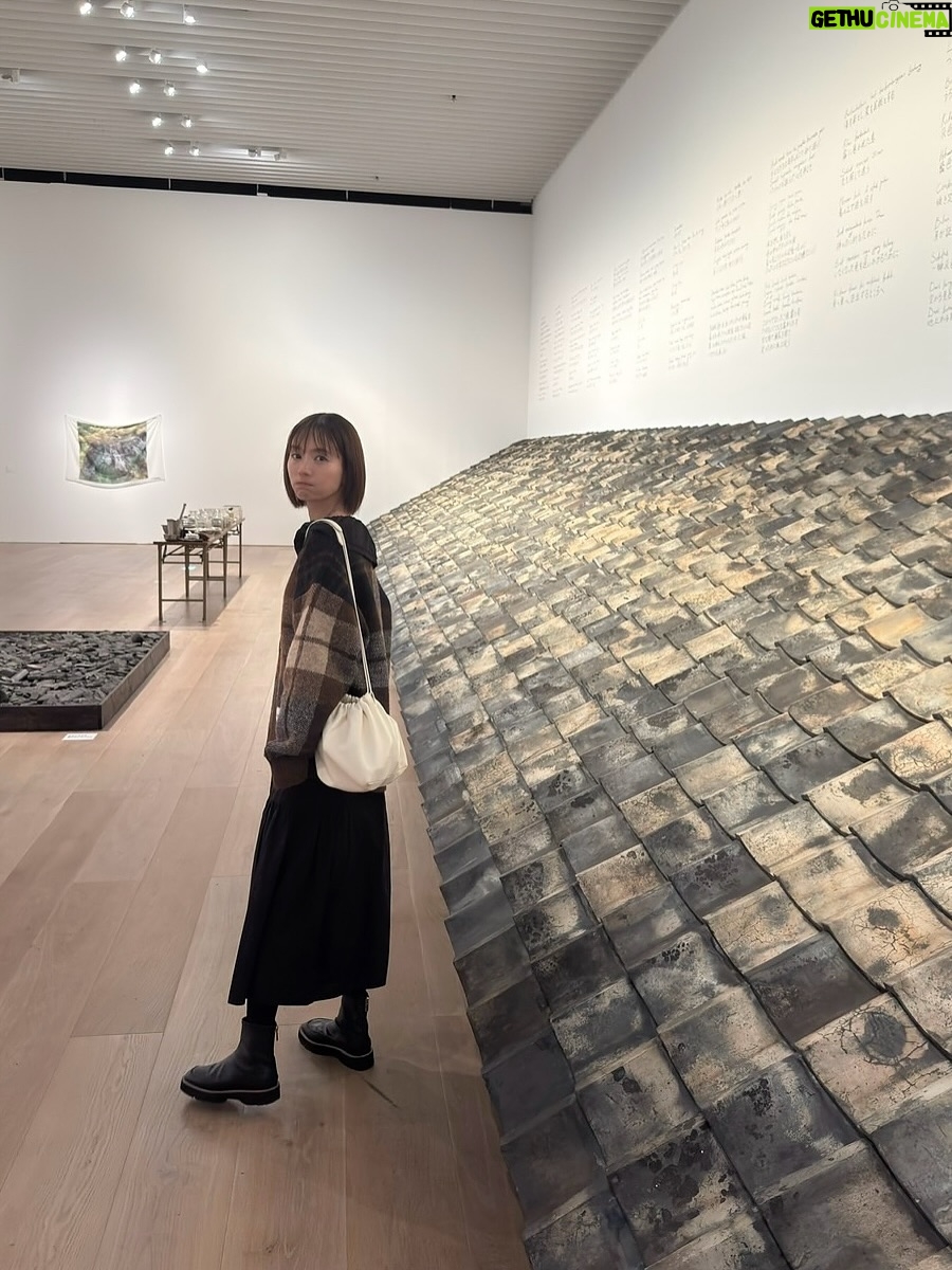 Yuri Nakamura - 19.1K Likes - #六本木クロッシング2025 
#時間は過ぎ去るわたしたちは永遠
@moriartmuseum