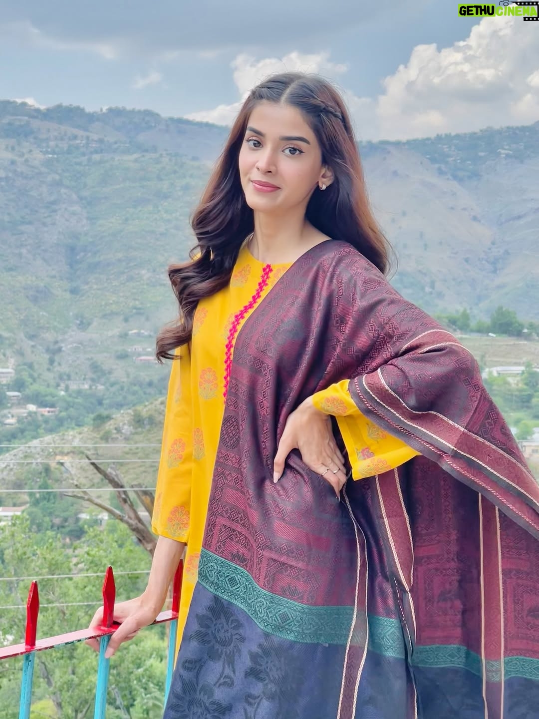 Zainab Shabbir - 68.1K Likes - Heartfelt thanks! ❤️ 
Still in shock at the love for #ismeyaraan 
 Huge thanks to the entire team, cast, crew, and everyone behind the scenes. Your hard work and talent shine through. Can't wait for the next one🎬 Till then bye bye from Minha.🙇🏻‍♀️

#ismeyaraan #ThankYou #Appreciation