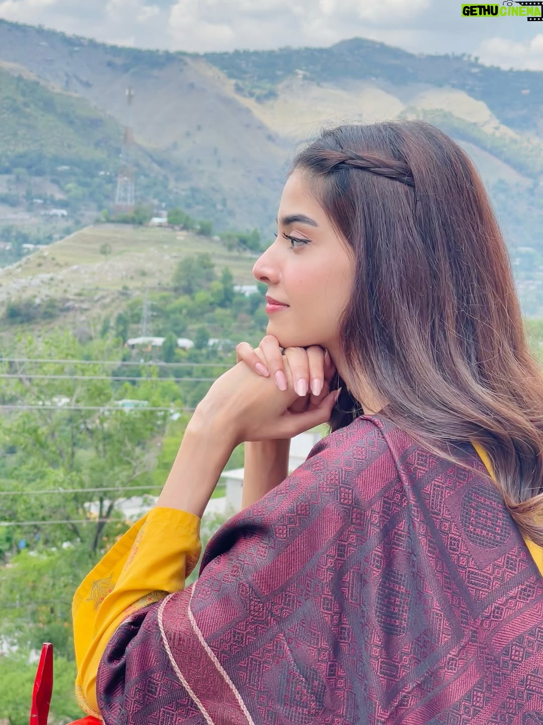 Zainab Shabbir - 68.1K Likes - Heartfelt thanks! ❤️ 
Still in shock at the love for #ismeyaraan 
 Huge thanks to the entire team, cast, crew, and everyone behind the scenes. Your hard work and talent shine through. Can't wait for the next one🎬 Till then bye bye from Minha.🙇🏻‍♀️

#ismeyaraan #ThankYou #Appreciation