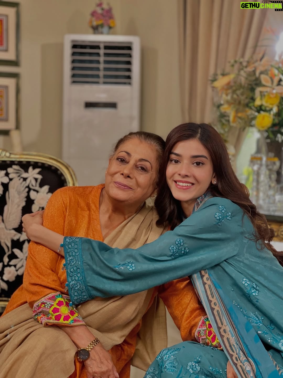 Zainab Shabbir - 68.1K Likes - Heartfelt thanks! ❤️ 
Still in shock at the love for #ismeyaraan 
 Huge thanks to the entire team, cast, crew, and everyone behind the scenes. Your hard work and talent shine through. Can't wait for the next one🎬 Till then bye bye from Minha.🙇🏻‍♀️

#ismeyaraan #ThankYou #Appreciation