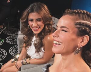 Zharick León Instagram - Press - Junket #bettylafealahistoriacontinua. Aquí con mis encantadores compañeros. Momentos inolvidables donde nos dejamos ver el alma…
.
.
.
.
.
.
.
@primevideolat
@estudiosrcn
Director de moda: @fadyflorez
Hairstyle: @yosoyenriquetrujillo & @rouscastillo.art
Accesorios: @moonstonejoyas
GRACIAS a mi Glam Team… Gran equipo