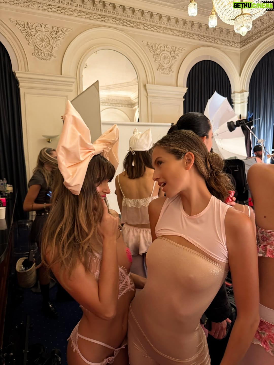 Zoë Pastelle Holthuizen - 9.3K Likes - I walked my first show!!! Thank you @etam 🥹🧚🏼