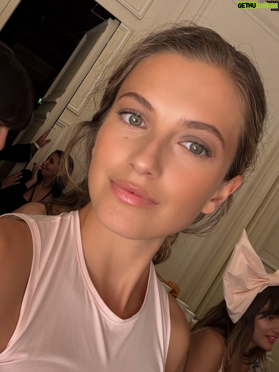 Zoë Pastelle Holthuizen - 9.3K Likes - I walked my first show!!! Thank you @etam 🥹🧚🏼