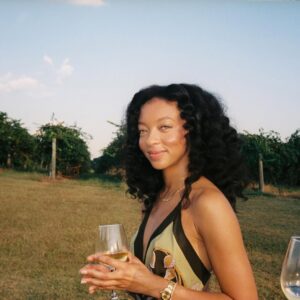 Zolee Griggs Instagram - 🍷 like wine!
