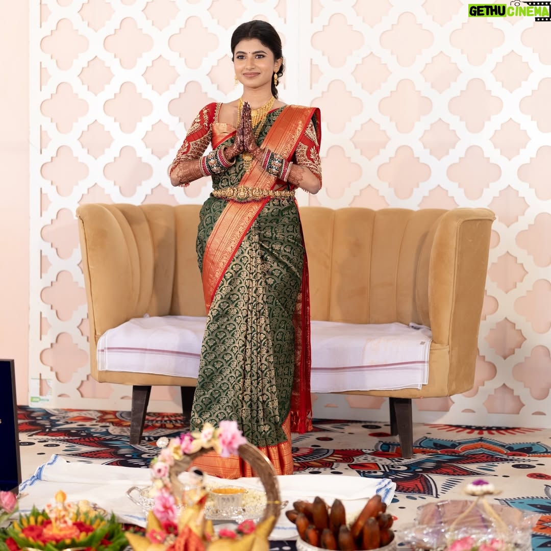 dharshini sudhakar - 34.3K Likes - Glimpse of our engagement look❤️🙈
📸 @beyondinfinitymedia 
Mua @subtlebridalmakeup 
Purple saree @prakash_silks_and_sarees 
Green saree - Sree Devi Coimbatore 
Bangles @banglesofkraftiverse 
Mehendi @san_mehendi_nails_artistry
Blouse @yanni_sofias_the_designer