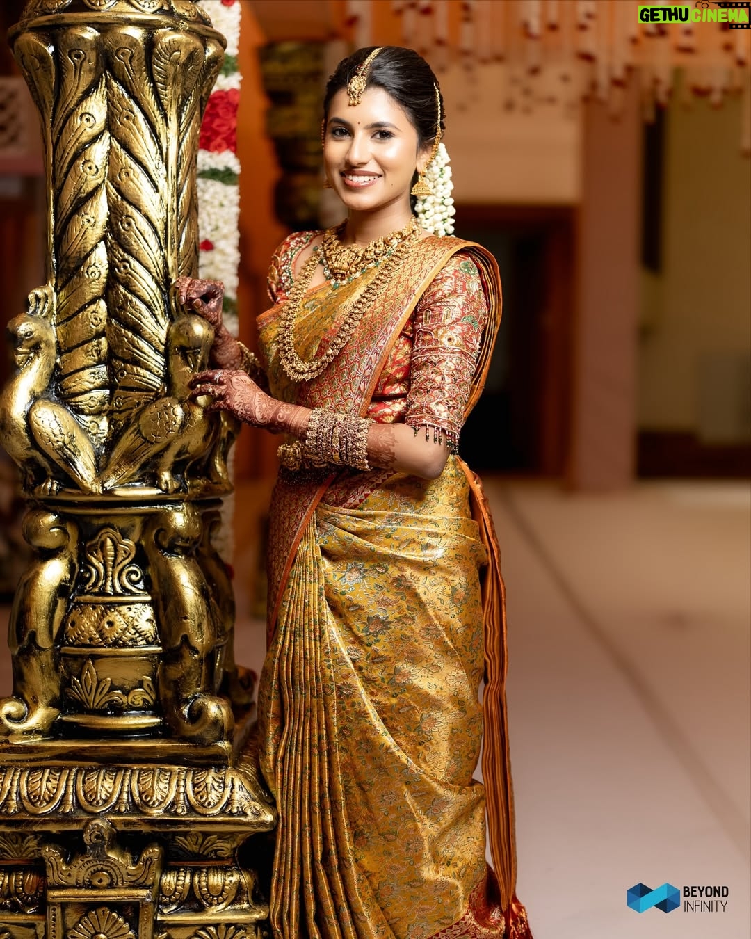 dharshini sudhakar - 49.8K Likes - To the beginning of our forever ❤️🪬…

📸 @beyondinfinitymedia 
MUA @vaishuzmakeover 
Mehendi @san_mehendi_nails_artistry 
Bangles @banglesofkraftiverse 
Saree @prakash_silks_and_sarees 
Blouse @yanni_sofias_the_designer 
Hipbelt @vilvajewels 

#wedding #tamil #fyp