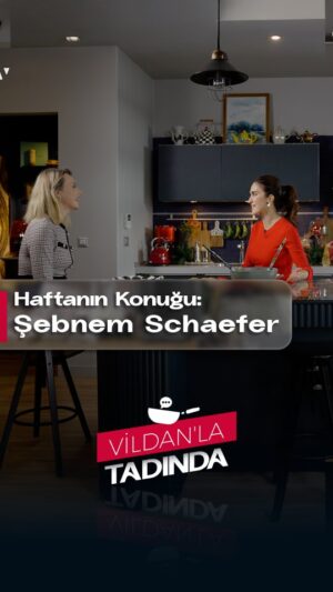Şebnem Schäfer Instagram - Vildan’la Tadında’nın bu haftaki konuğu Şebnem Schaefer.

Spor rutini, sağlıklı yaşam tercihleri ve iş hayatındaki yolculuğunu konuşuyor; hem kariyer hem de günlük yaşam dengesine dair samimi bir sohbet ediyoruz.

Mutfakta ise Kırmızı Poğaça, Kinoa Ekmeği ve Sıcak Salata hazırlıyor, sağlıklı ve renkli lezzetleri keyifli bir muhabbetle buluşturuyoruz.

Spor, sağlıklı yaşam ve sofraya taşınan dengeli tariflerin bir araya geldiği bu bölümü kaçırmayın.
Her Pazar saat 10.00’da yeni bölümler yayında.
Yeni bölümleri kaçırmamak için kanala abone olmayı ve bildirimleri açmayı unutmayın.

#sebnemschaefer #dünyamutfagi #yemekprogramı #mutfak #keşfetteyim #yemektarifleri #keşfet #kinoa #salata #yilbasi #christmasdinner #christmas