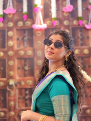 preetha reddy Instagram - Simple look, strong vibe.

#traditionalwear#sareelove#function#familytime#loveyourself#postiveenergy