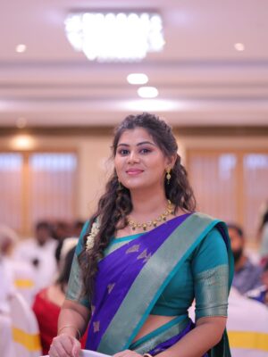 preetha reddy Instagram - Simple look, strong vibe.

#traditionalwear#sareelove#function#familytime#loveyourself#postiveenergy