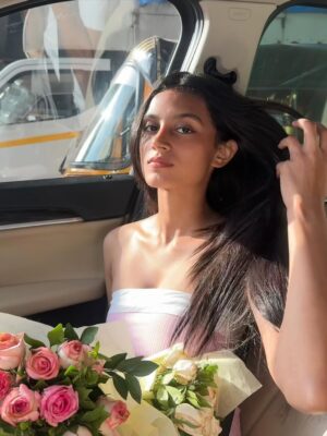 Aanchal Badola Instagram - no rush🧸🌻🍪