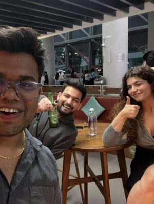 Aanchal Malhotra Instagram - Here for @zakirkhan_208 today ✨🥰
.
.
.
.
.
.
.
#dubai #dubaiblogger #dubaibloggers #zakirkhanquotes #dubainightlife #beauty