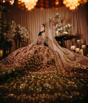 Aanchal Sawhney Mahajan Instagram - AS Bride from Sydney ,Australia 💫

WE DELIVER WORLDWIDE 

#bridesofindia #bridesofinstagram #bridallehngas #worldwidedelivery #onlineshop