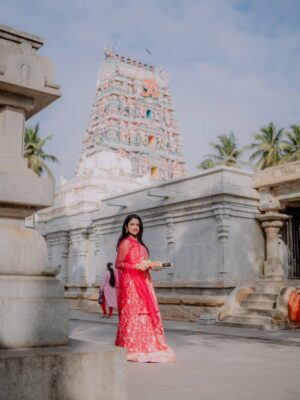 Aaradhya Chandra Instagram - Happy Makar Sankranti to all š¾āØ
May this harvest festival fill your life with joy, positivity, and new beginnings. Wishing you prosperity, peace, and endless happiness.
šø Photography by @photoholic__photography
Inframe @aaradhya.n.chandra
#makarsankranti #happysankranti #festivalvibes #harvestfestival #indianfestivals
