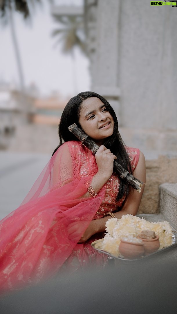 Aaradhya Chandra - 307 Likes - Wishing you all happy makara Sankranti ✨🌾
Golden vibes and festive smiles 🌞
Tradition shining in every frame
Joy in the air, warmth in the heart
 🌾✨
.
.
Shot by @the_charan_cine 

Inframe 👉@aaradhya.n.chandra