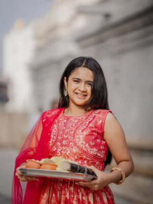 Aaradhya Chandra Instagram - Happy Makar Sankranti to all š¾āØ
May this harvest festival fill your life with joy, positivity, and new beginnings. Wishing you prosperity, peace, and endless happiness.
šø Photography by @photoholic__photography
Inframe @aaradhya.n.chandra
#makarsankranti #happysankranti #festivalvibes #harvestfestival #indianfestivals