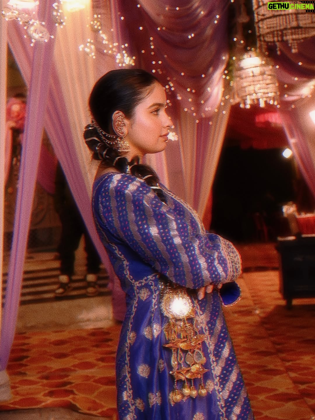 Aarushi Abrol - 5.7K Likes - Happy Lohri ji sareya nu ✨🔥