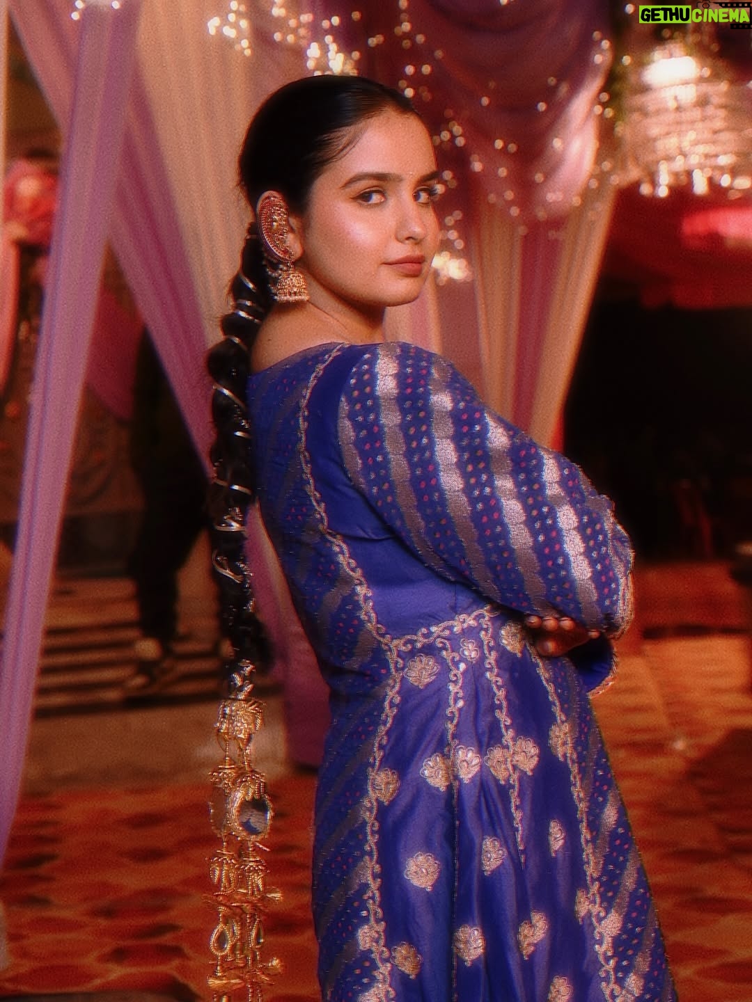 Aarushi Abrol - 5.7K Likes - Happy Lohri ji sareya nu ✨🔥