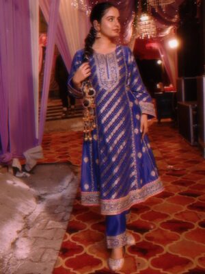 Aarushi Abrol Instagram - Happy Lohri ji sareya nu ✨🔥