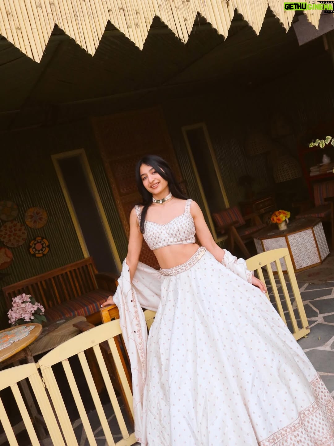 Aarushi Chib - 11.8K Likes - straight outta fairytale dream 🤍
shot at @jyos_nest_design