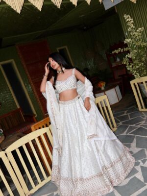Aarushi Chib Instagram - straight outta fairytale dream 🤍
shot at @jyos_nest_design