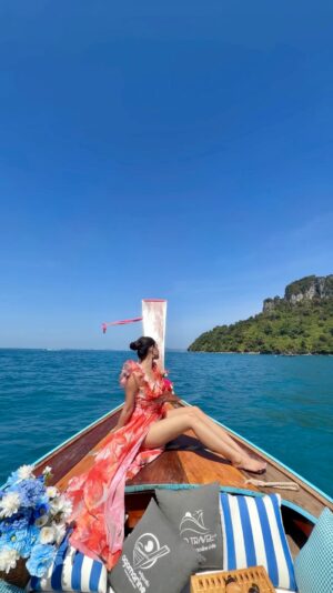 Aayushi Sharma Instagram - Island days feel like a dream I’m living 🏝️ 

Outfit @srstore09 🧡

#krabiisland #krabithailand