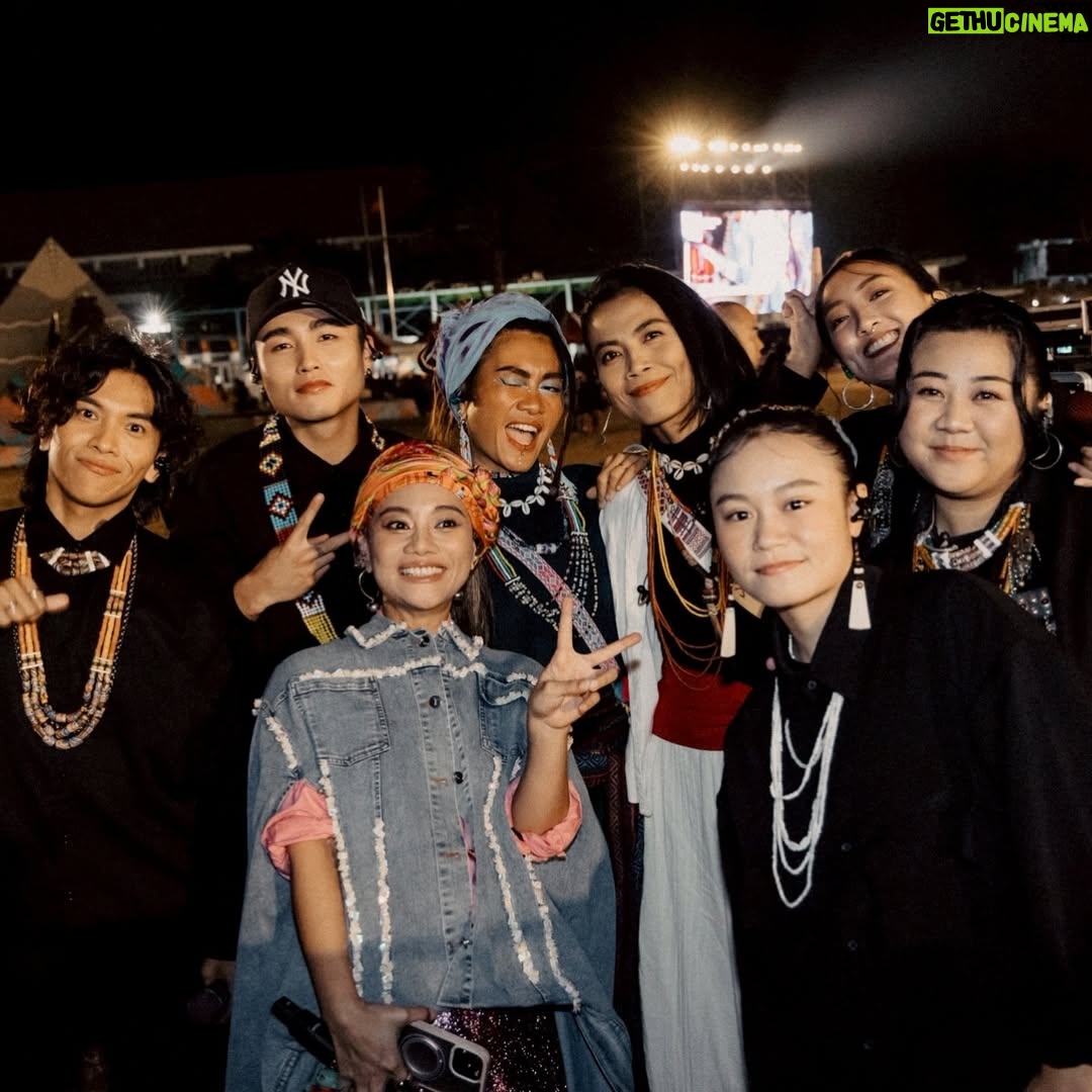 Abao - 4.5K Likes - 2025世界原住民族傳統運動會開幕演出

感謝邀請 這一天地球是原的🌏
祝福來自十個國家的原民運動員
在台灣都有美好的回憶.

Thanks for having us .
wishing all the indigenous athletes from 10 countries an amazing time in Taiwan!

♪───🎤演出團隊───♪

ABAO
Arase阿拉斯 @araseparele 
R.fu  @rfulahan 
Kivi @kivi_pasulivai
曾妮  @mani.kisausau 
Makav真愛  @makavvvv 

♪───🤝工作團隊───♪
造型 ｜  @chihchianglin （ABAO）
FOH 音控｜劉詩偉 @treemen68
妝髮｜@remix.resresma
藝人協力｜謝翱 
📸 ｜@remix_photography（Jimmy） 

#Worldindigenoustraditionalgames