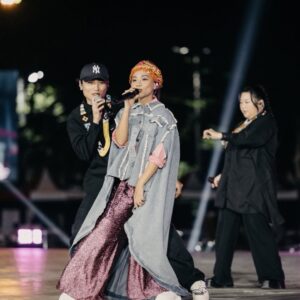 Abao Instagram - 2025世界原住民族傳統運動會開幕演出

感謝邀請 這一天地球是原的🌏
祝福來自十個國家的原民運動員
在台灣都有美好的回憶.

Thanks for having us .
wishing all the indigenous athletes from 10 countries an amazing time in Taiwan!

♪───🎤演出團隊───♪

ABAO
Arase阿拉斯 @araseparele 
R.fu  @rfulahan 
Kivi @kivi_pasulivai
曾妮  @mani.kisausau 
Makav真愛  @makavvvv 

♪───🤝工作團隊───♪
造型 ｜  @chihchianglin （ABAO）
FOH 音控｜劉詩偉 @treemen68
妝髮｜@remix.resresma
藝人協力｜謝翱 
📸 ｜@remix_photography（Jimmy） 

#Worldindigenoustraditionalgames