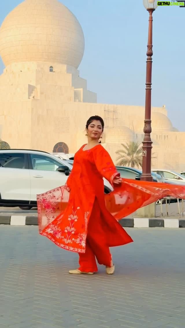Abeera Khan - 3.2K Likes - Beautiful winter outfit by: @silaikarhai.pk 
*
*
*
*
#ahmera #viral #instagram #reels #trending