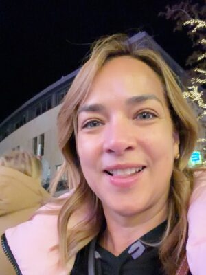 Adamari López Instagram - Día 1 de viaje por #Alemania deslicen para que conozcan con nosotras 💕 ¿qué les gustaría ver del viaje?