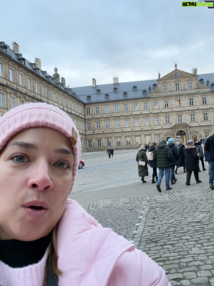 Adamari López - 62.9K Likes - Día 1 de viaje por #Alemania deslicen para que conozcan con nosotras 💕 ¿qué les gustaría ver del viaje?