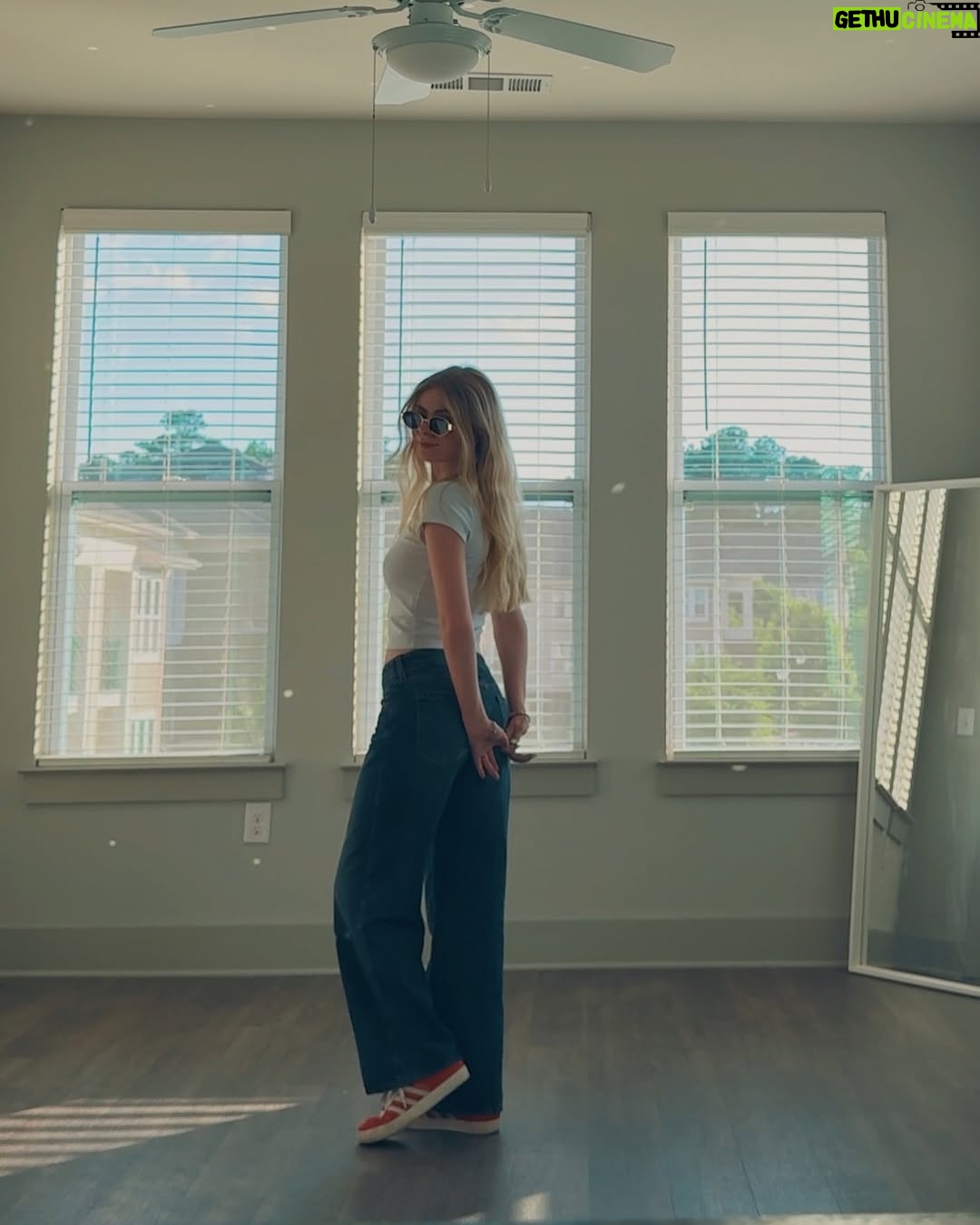 Addy Miller - 1.4K Likes - hey what’s up hello
