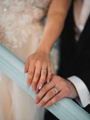 Adeline Chetail Instagram - Le jour le plus important de notre vie ❤️..

Photos : @mondo__wedding