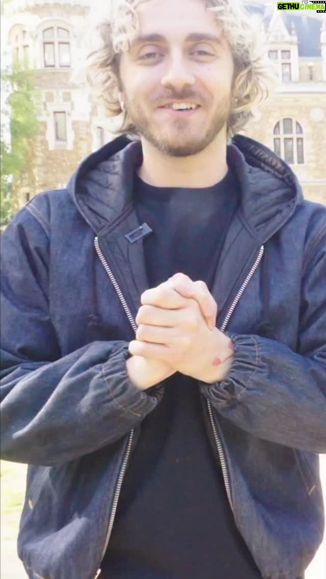 Adeline Chetail - 38.1K Likes - 23 novembre à 10h45, on vous partage le plus beau jour de notre vie 🤍