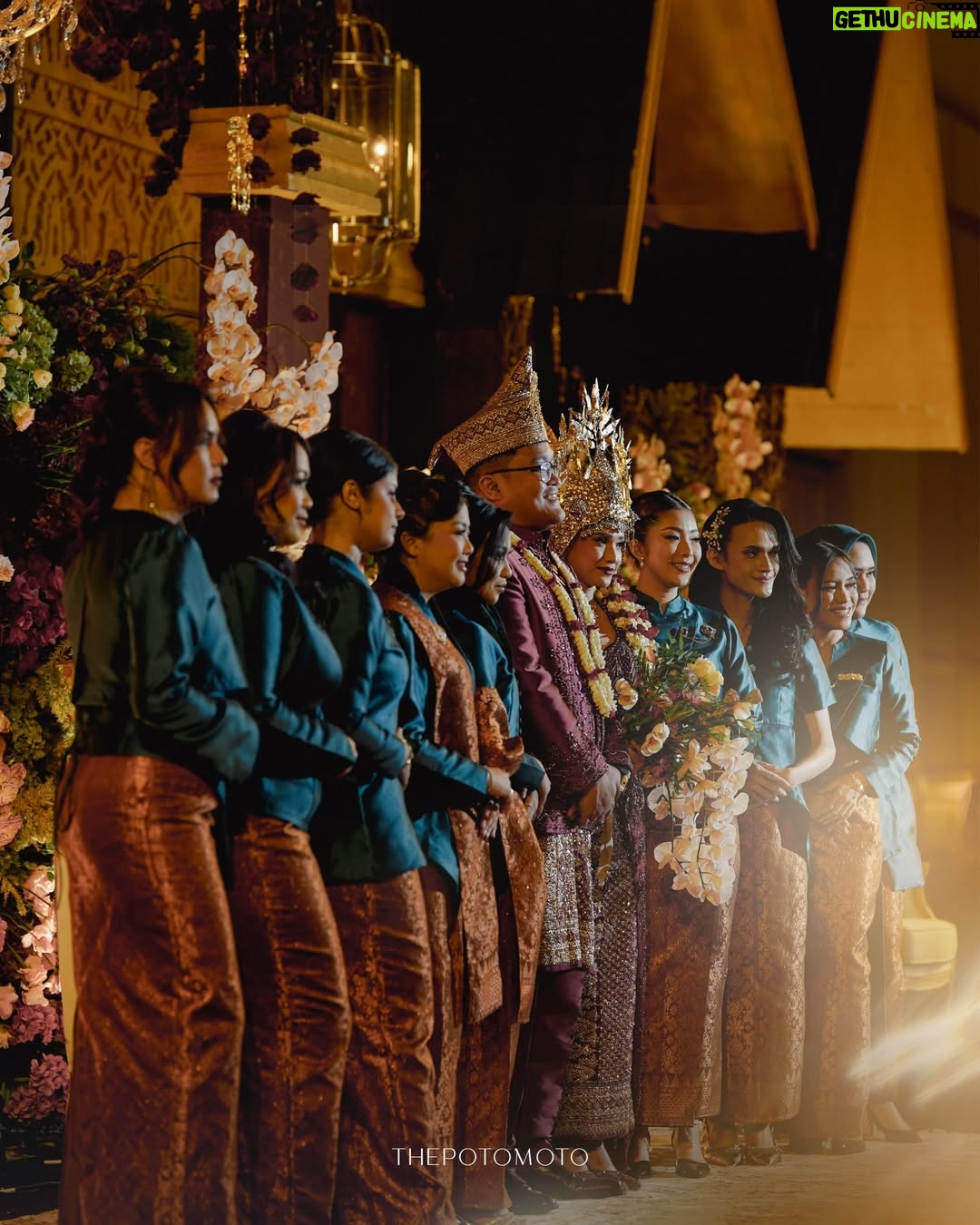 Adila Fitri - 812 Likes - From the wedding @adilafitri & @fuzzism

In the quiet certainty of this day, my heart knew exactly where it belonged🤎

Thanks to:
Photo & Videography: @thepotomoto
Wedding Organizer: @chandaniweddings
Venue & Catering: @thetribrata
Bride’s MUA, Headpiece & Hair Do Akad: @adliacornain @beblooms.wedding
Bride’s MUA, Headpiece & Hair Do Reception: @adliacornain @zainalsongketofficial
Bride’s & Groom’s Attire, Headpiece & Shoes: @beblooms.wedding @zainalsongketofficial
Bride’s & Groom’s Family Attire: @beblooms.wedding @zainalsongketofficial @anggunbusana
Bride’s & Groom’s Mother MUA, Hair Do & Hijab Do: @intanchairat @yayihanoum @hasiltangananggun 
Bride’s & Groom’s Family MUA, Hair Do & Hijab Do: @andaws @beautybyyusti
Decoration: @artsydesign_
Seserahan, Ring Box & Mahar: @by.corase
Sound System & Entertainment: @redvelvetentertainment
Traditional Ceremony: @zainalsongketofficial
MC: @henferd
Photobooth: @carephotobooth
Registration Usher: @my_usher
Lighting: @l8think
LED: @dvisualrentalmultimedia
Invitation & Digital Invitation: @pentone.id @viding.co
Souvenir: @balizen @harumsemerbakalam 
Valet Parking: @kingvaletservice

@thebridedept @thebridestory @weddingku

Be the first to shine!
THEPOTOMOTO Delivering a BETTER WEDDING Experience!

@thepotomoto
@thepotomoto
@thepotomoto

Inquiries:
☎  6281299111980 |  6281315377979
💌 support@thepotomoto.com

#weddingphotography #foreverandalways #weddingphotographyjakarta